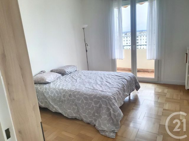 Appartement T2 à louer - 2 pièces - 56.0 m2 - TROYES - 10 - CHAMPAGNE-ARDENNE - Century 21 Martinot Immobilier