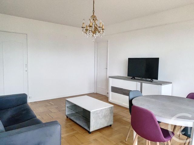 Appartement T2 à louer - 2 pièces - 56.0 m2 - TROYES - 10 - CHAMPAGNE-ARDENNE - Century 21 Martinot Immobilier