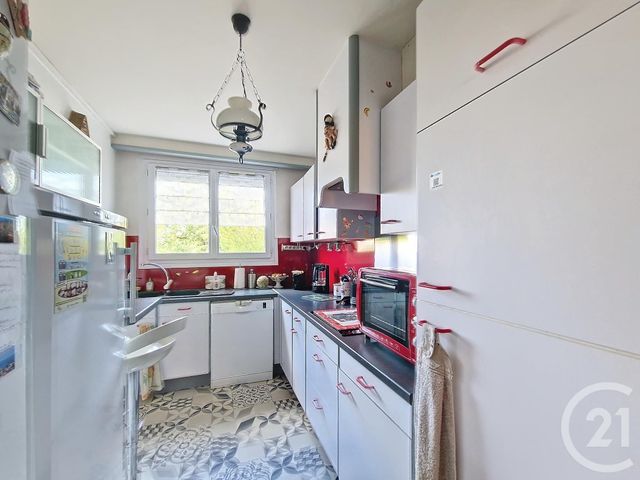 Appartement F5 à vendre - 5 pièces - 89.74 m2 - ST ANDRE LES VERGERS - 10 - CHAMPAGNE-ARDENNE - Century 21 Martinot Immobilier