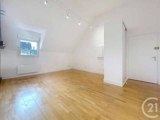 Appartement F2 à louer - 2 pièces - 52.8 m2 - TROYES - 10 - CHAMPAGNE-ARDENNE - Century 21 Martinot Immobilier