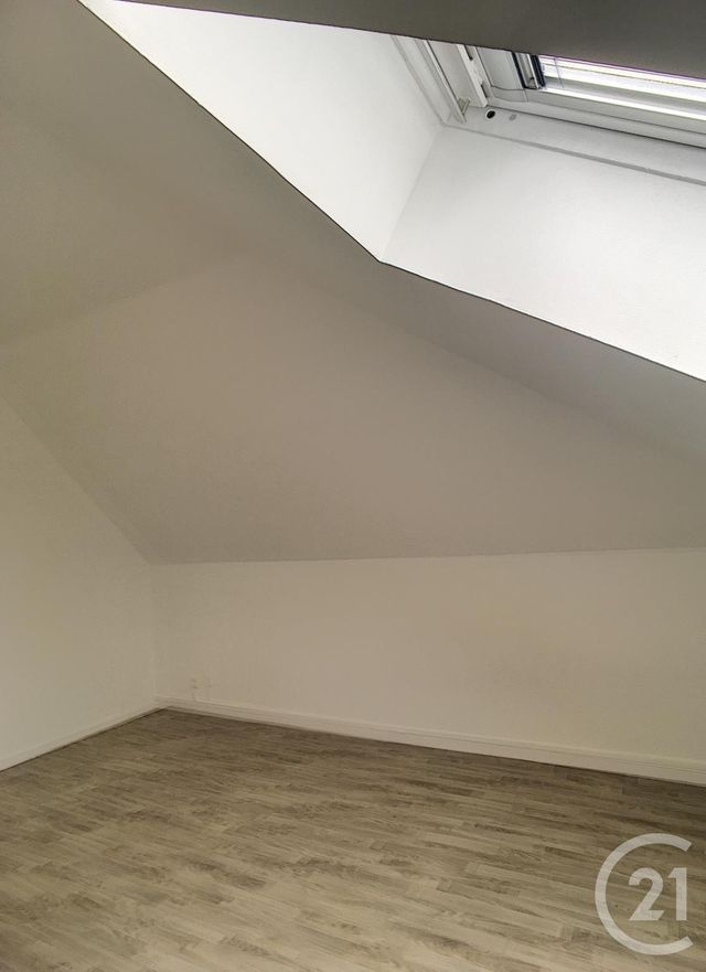 Appartement F2 à louer - 2 pièces - 58.09 m2 - ST ANDRE LES VERGERS - 10 - CHAMPAGNE-ARDENNE - Century 21 Martinot Immobilier