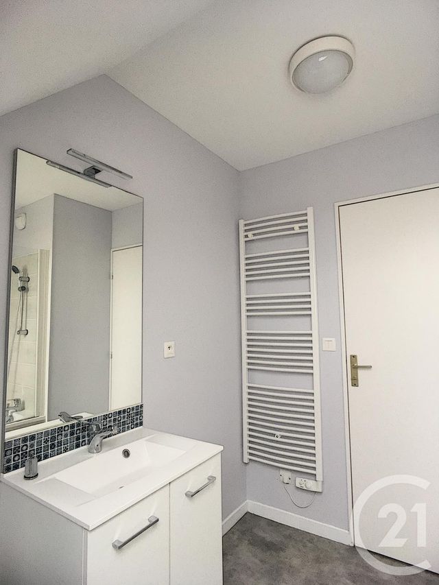 Appartement F2 à louer - 2 pièces - 58.09 m2 - ST ANDRE LES VERGERS - 10 - CHAMPAGNE-ARDENNE - Century 21 Martinot Immobilier