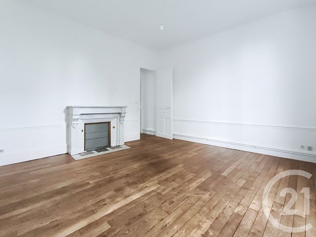 Afficher la photo en grand Appartement F3 à louer - 3 pièces - 76.0 m2 - TROYES - 10 - CHAMPAGNE-ARDENNE - Century 21 Martinot Immobilier