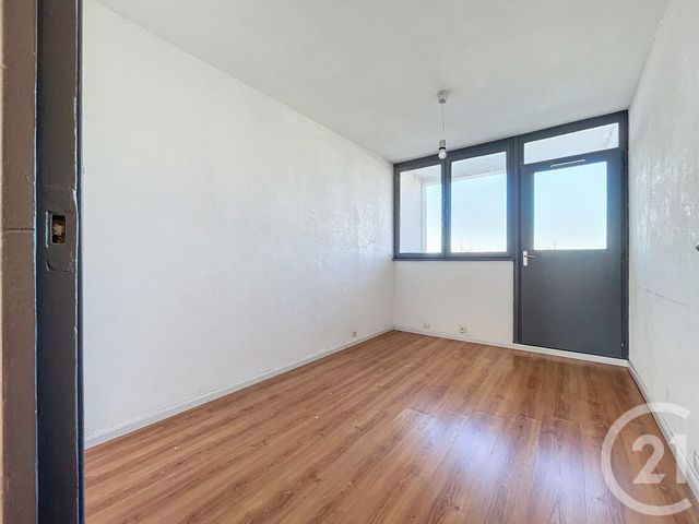 Appartement F3 à vendre - 3 pièces - 75.14 m2 - TROYES - 10 - CHAMPAGNE-ARDENNE - Century 21 Martinot Immobilier