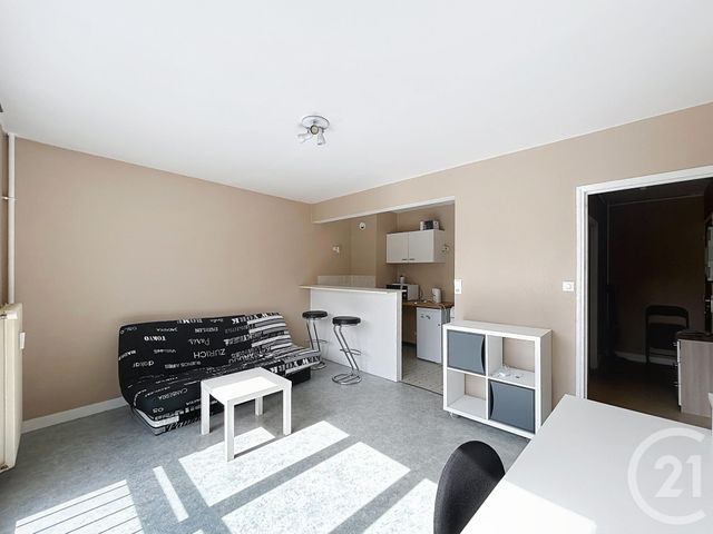 Appartement F1 à louer - 1 pièce - 29.0 m2 - TROYES - 10 - CHAMPAGNE-ARDENNE - Century 21 Martinot Immobilier