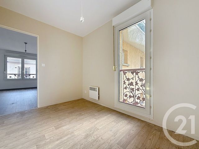 Appartement F2 à louer - 2 pièces - 49.98 m2 - TROYES - 10 - CHAMPAGNE-ARDENNE - Century 21 Martinot Immobilier