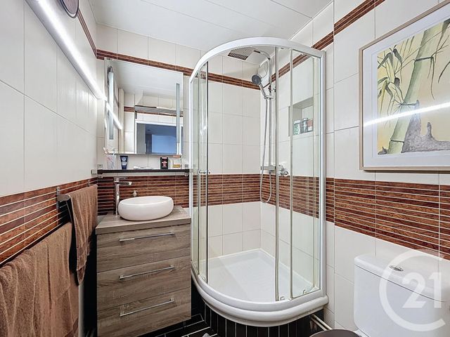 Appartement F2 à vendre - 2 pièces - 51.98 m2 - ST ANDRE LES VERGERS - 10 - CHAMPAGNE-ARDENNE - Century 21 Martinot Immobilier