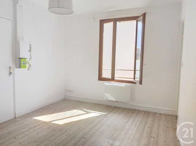 Appartement T2 à louer - 2 pièces - 26.36 m2 - TROYES - 10 - CHAMPAGNE-ARDENNE - Century 21 Martinot Immobilier