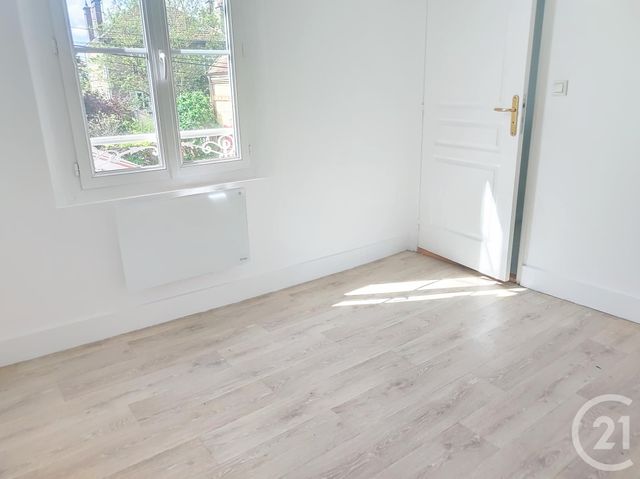 Appartement T2 à louer - 2 pièces - 26.36 m2 - TROYES - 10 - CHAMPAGNE-ARDENNE - Century 21 Martinot Immobilier