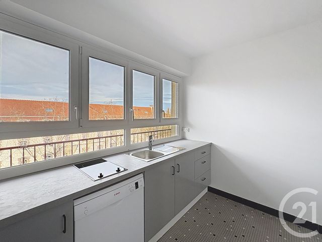 Appartement F3 à louer - 3 pièces - 60.4 m2 - TROYES - 10 - CHAMPAGNE-ARDENNE - Century 21 Martinot Immobilier