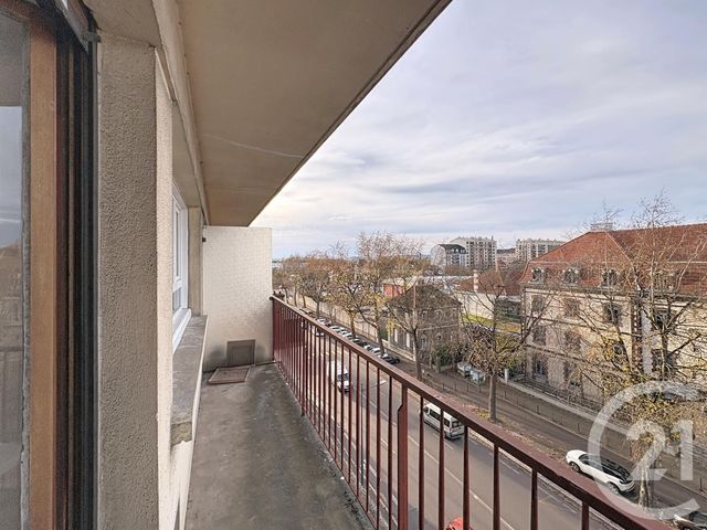 Appartement F3 à louer - 3 pièces - 60.4 m2 - TROYES - 10 - CHAMPAGNE-ARDENNE - Century 21 Martinot Immobilier