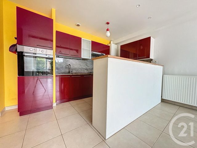 Appartement T3 à louer - 4 pièces - 71.7 m2 - TROYES - 10 - CHAMPAGNE-ARDENNE - Century 21 Martinot Immobilier