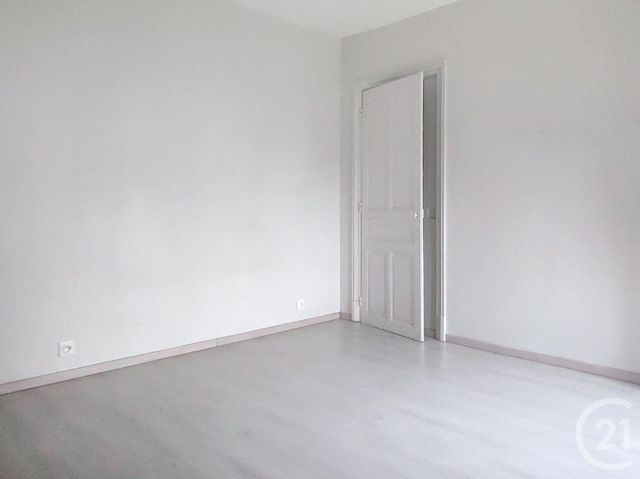 Appartement F2 à louer - 2 pièces - 52.0 m2 - TROYES - 10 - CHAMPAGNE-ARDENNE - Century 21 Martinot Immobilier