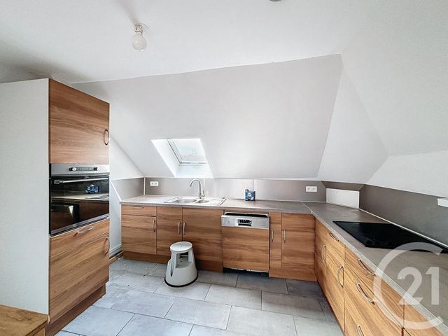 Appartement F4 à louer - 4 pièces - 76.26 m2 - TROYES - 10 - CHAMPAGNE-ARDENNE - Century 21 Martinot Immobilier