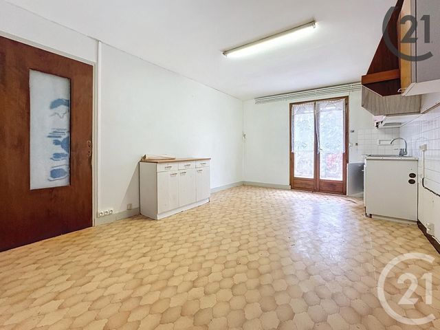 Afficher la photo en grand immeuble à vendre - 350.0 m2 - AIX VILLEMAUR PALIS - 10 - CHAMPAGNE-ARDENNE - Century 21 Martinot Immobilier