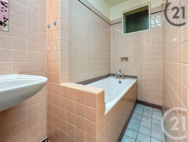 Afficher la photo en grand immeuble à vendre - 350.0 m2 - AIX VILLEMAUR PALIS - 10 - CHAMPAGNE-ARDENNE - Century 21 Martinot Immobilier
