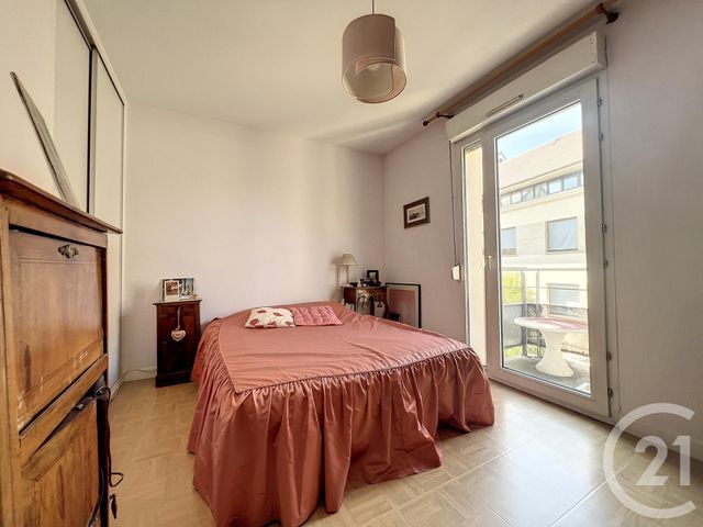 Afficher la photo en grand Appartement à vendre - 2 pièces - 49.85 m2 - TROYES - 10 - CHAMPAGNE-ARDENNE - Century 21 Martinot Immobilier