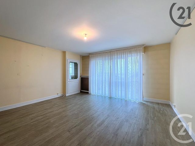 Appartement F1 à louer - 1 pièce - 38.0 m2 - TROYES - 10 - CHAMPAGNE-ARDENNE - Century 21 Martinot Immobilier