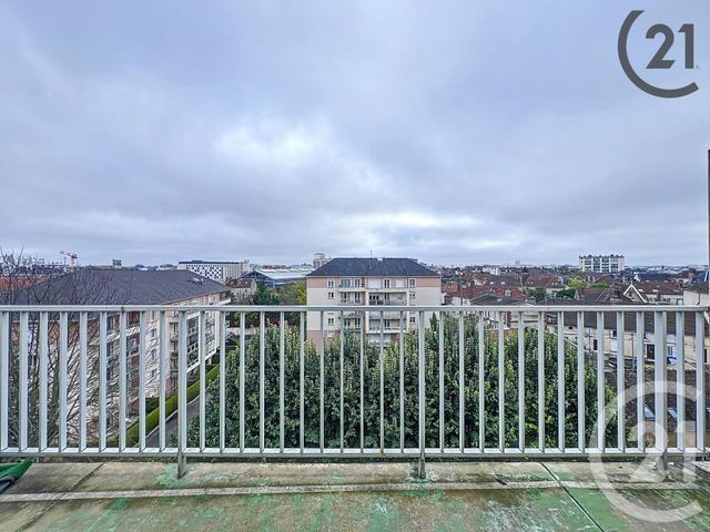 Appartement F1 à louer - 1 pièce - 38.0 m2 - TROYES - 10 - CHAMPAGNE-ARDENNE - Century 21 Martinot Immobilier