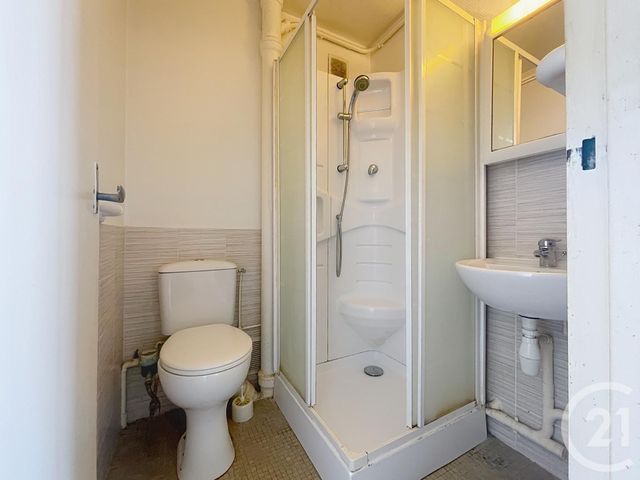 Afficher la photo en grand Appartement Studio à vendre - 1 pièce - 28.0 m2 - TROYES - 10 - CHAMPAGNE-ARDENNE - Century 21 Martinot Immobilier