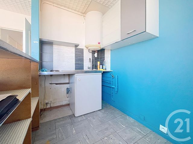 Afficher la photo en grand Appartement Studio à vendre - 1 pièce - 28.0 m2 - TROYES - 10 - CHAMPAGNE-ARDENNE - Century 21 Martinot Immobilier