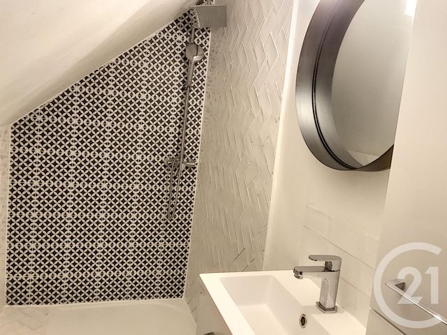 Appartement F2 à vendre - 2 pièces - 28.0 m2 - TROYES - 10 - CHAMPAGNE-ARDENNE - Century 21 Martinot Immobilier