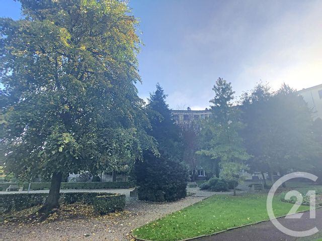 Appartement Chambre à louer - 1 pièce - 17.59 m2 - TROYES - 10 - CHAMPAGNE-ARDENNE - Century 21 Martinot Immobilier