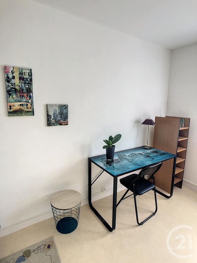 Appartement Chambre à louer - 1 pièce - 17.59 m2 - TROYES - 10 - CHAMPAGNE-ARDENNE - Century 21 Martinot Immobilier