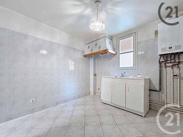 maison à vendre - 6 pièces - 100.0 m2 - TROYES - 10 - CHAMPAGNE-ARDENNE - Century 21 Martinot Immobilier