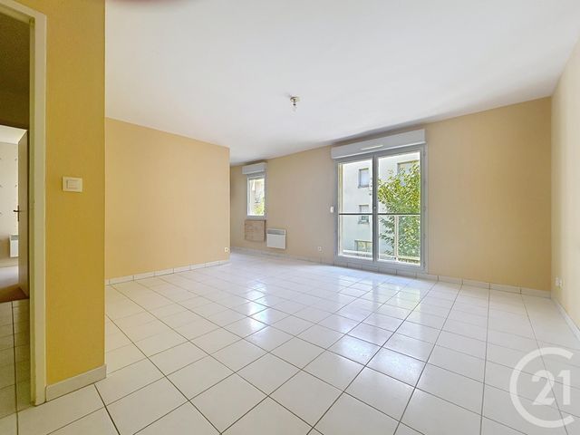 Appartement F2 à louer - 2 pièces - 47.95 m2 - TROYES - 10 - CHAMPAGNE-ARDENNE - Century 21 Martinot Immobilier