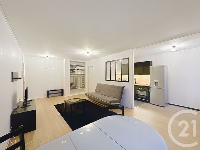 Appartement Studio à vendre - 1 pièce - 34.77 m2 - TROYES - 10 - CHAMPAGNE-ARDENNE - Century 21 Martinot Immobilier