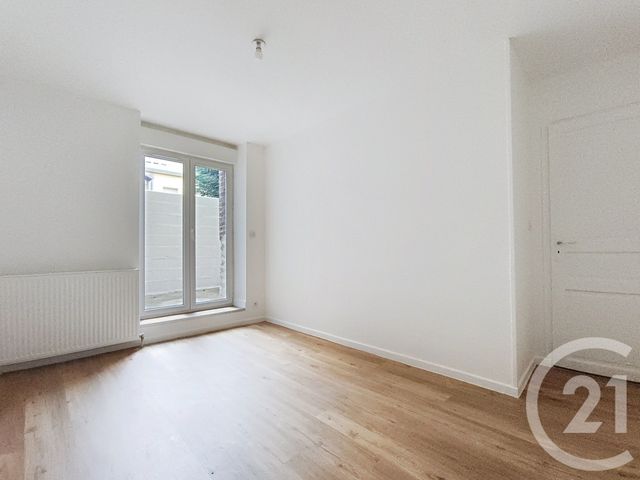 Afficher la photo en grand Appartement F3 à louer - 3 pièces - 69.3 m2 - TROYES - 10 - CHAMPAGNE-ARDENNE - Century 21 Martinot Immobilier