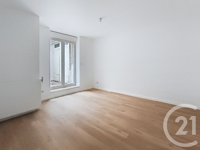 Afficher la photo en grand Appartement F3 à louer - 3 pièces - 69.3 m2 - TROYES - 10 - CHAMPAGNE-ARDENNE - Century 21 Martinot Immobilier