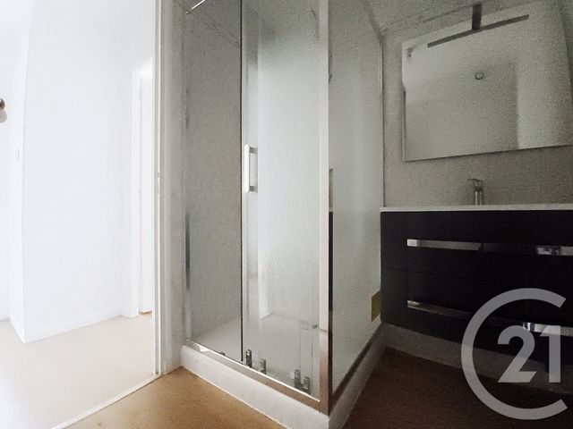 Afficher la photo en grand Appartement F3 à louer - 3 pièces - 69.3 m2 - TROYES - 10 - CHAMPAGNE-ARDENNE - Century 21 Martinot Immobilier