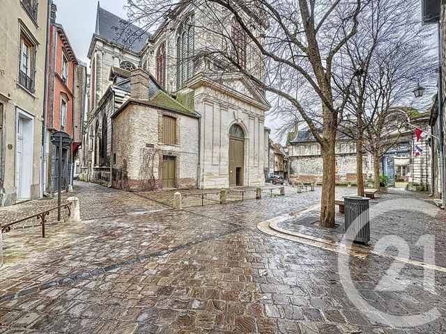 Appartement à louer - 2 pièces - 41.06 m2 - TROYES - 10 - CHAMPAGNE-ARDENNE - Century 21 Martinot Immobilier