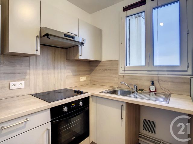 Appartement F1 à louer - 1 pièce - 34.0 m2 - TROYES - 10 - CHAMPAGNE-ARDENNE - Century 21 Martinot Immobilier