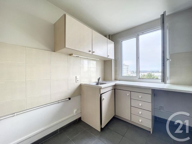 Appartement à vendre - 5 pièces - 75.38 m2 - TROYES - 10 - CHAMPAGNE-ARDENNE - Century 21 Martinot Immobilier