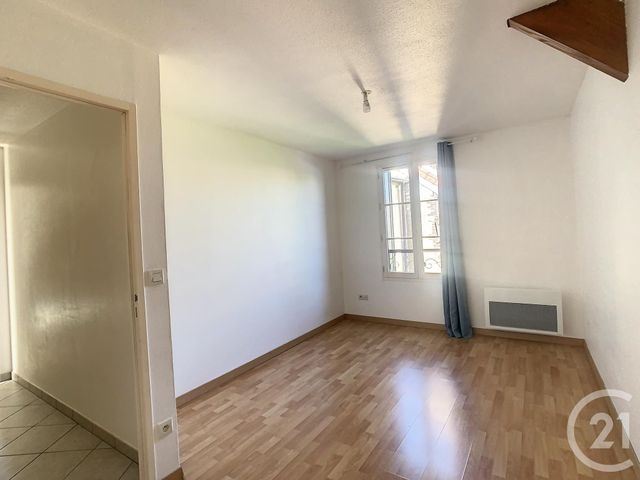 Appartement F3 à louer - 3 pièces - 75.8 m2 - TROYES - 10 - CHAMPAGNE-ARDENNE - Century 21 Martinot Immobilier
