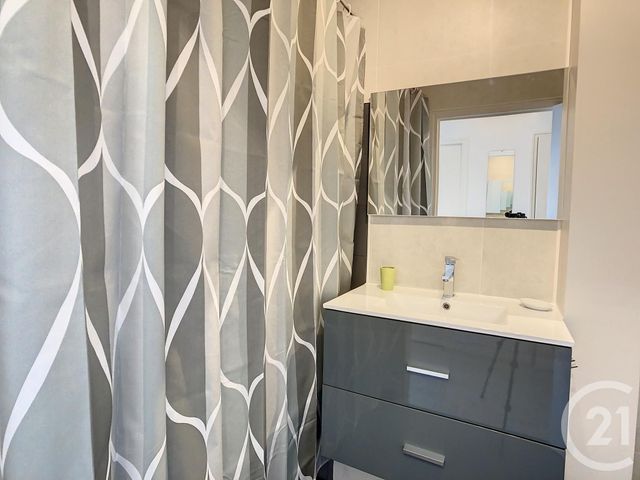 Appartement F1 à louer - 1 pièce - 28.59 m2 - TROYES - 10 - CHAMPAGNE-ARDENNE - Century 21 Martinot Immobilier