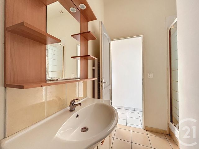 Appartement T2 à vendre - 2 pièces - 24.5 m2 - TROYES - 10 - CHAMPAGNE-ARDENNE - Century 21 Martinot Immobilier