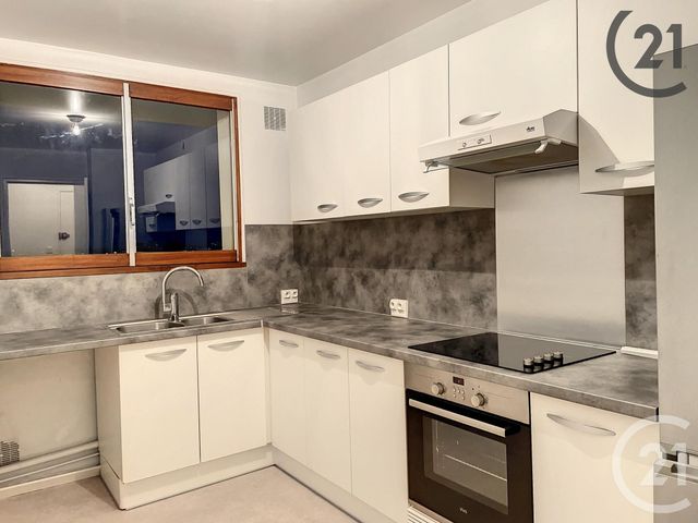 Appartement F2 à louer - 2 pièces - 48.0 m2 - TROYES - 10 - CHAMPAGNE-ARDENNE - Century 21 Martinot Immobilier