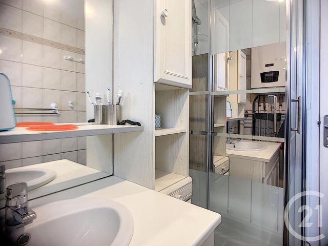 Appartement F3 à louer - 3 pièces - 56.04 m2 - TROYES - 10 - CHAMPAGNE-ARDENNE - Century 21 Martinot Immobilier