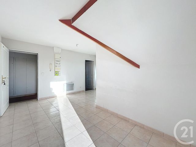 Appartement F2 à louer - 2 pièces - 36.01 m2 - TROYES - 10 - CHAMPAGNE-ARDENNE - Century 21 Martinot Immobilier