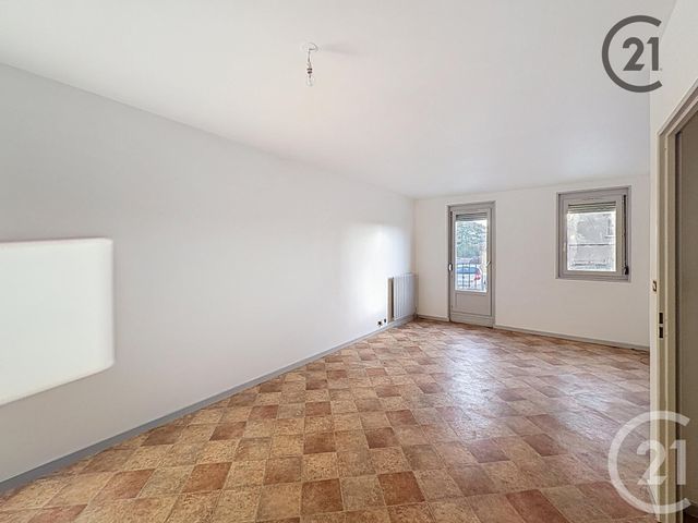 Appartement T3 à louer - 3 pièces - 67.0 m2 - ST ANDRE LES VERGERS - 10 - CHAMPAGNE-ARDENNE - Century 21 Martinot Immobilier