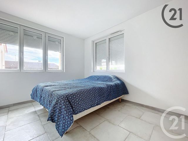 Appartement T2 à vendre - 2 pièces - 46.92 m2 - STE SAVINE - 10 - CHAMPAGNE-ARDENNE - Century 21 Martinot Immobilier