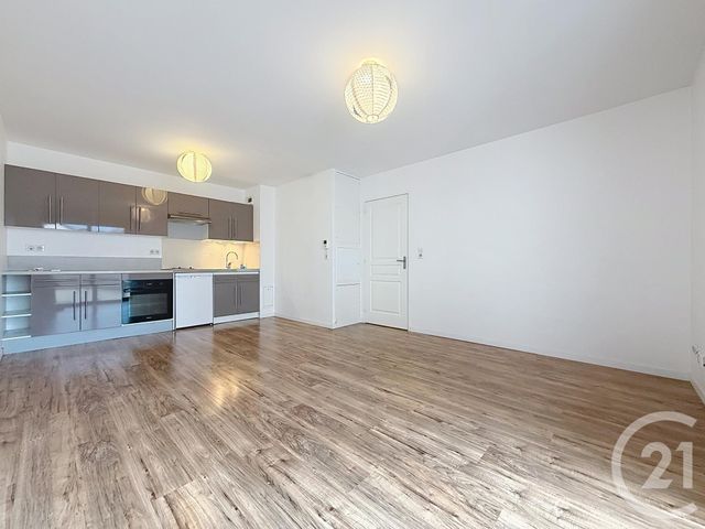 Appartement F2 à louer - 2 pièces - 45.8 m2 - TROYES - 10 - CHAMPAGNE-ARDENNE - Century 21 Martinot Immobilier