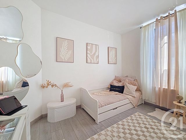 Afficher la photo en grand Appartement F3 à vendre - 3 pièces - 63.33 m2 - TROYES - 10 - CHAMPAGNE-ARDENNE - Century 21 Martinot Immobilier