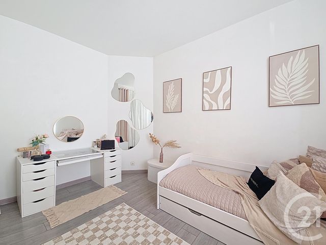 Afficher la photo en grand Appartement F3 à vendre - 3 pièces - 63.33 m2 - TROYES - 10 - CHAMPAGNE-ARDENNE - Century 21 Martinot Immobilier