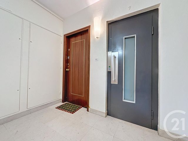 Appartement T5 à louer - 5 pièces - 105.0 m2 - TROYES - 10 - CHAMPAGNE-ARDENNE - Century 21 Martinot Immobilier