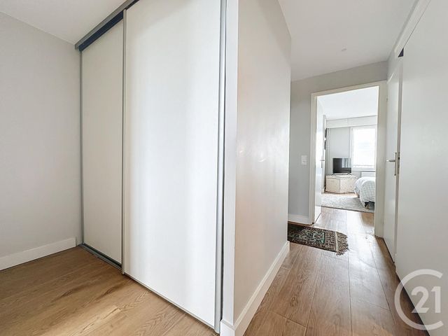 Appartement T5 à louer - 5 pièces - 105.0 m2 - TROYES - 10 - CHAMPAGNE-ARDENNE - Century 21 Martinot Immobilier